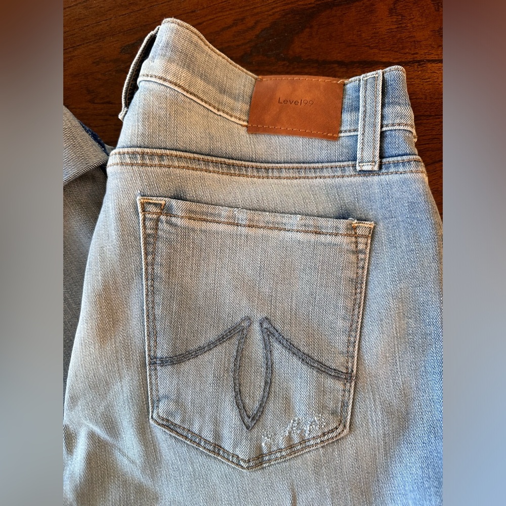 Level 99 Jeans Size 27